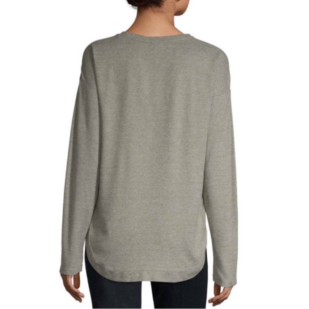 NWT St. John’s Bay Crew Neck Side Button Top-Tall - Picture 3 of 5
